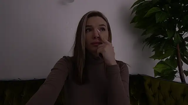 Snapshot of IceDanielles chatting on 01-31-25, 02:17 IceDanielles online show from 01-31-25, 02:17