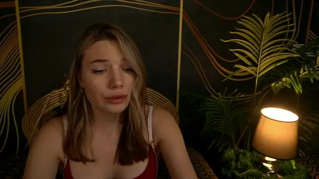 Snapshot of IceDanielles chatting on 02-01-25, 02:45 IceDanielles online show from 02-01-25, 02:45