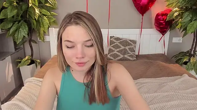 Snapshot of IceDanielles chatting on 03-01-25, 06:32 IceDanielles online show from 03-01-25, 06:32