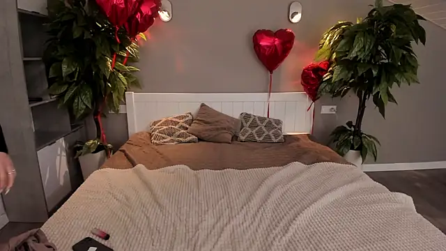 Snapshot of IceDanielles chatting on 03-07-25, 05:17 IceDanielles online show from 03-07-25, 05:17