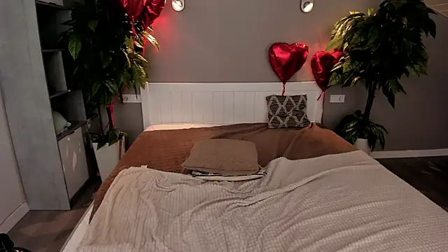 Snapshot of IceDanielles chatting on 03-14-25, 05:02 IceDanielles online show from 03-14-25, 05:02