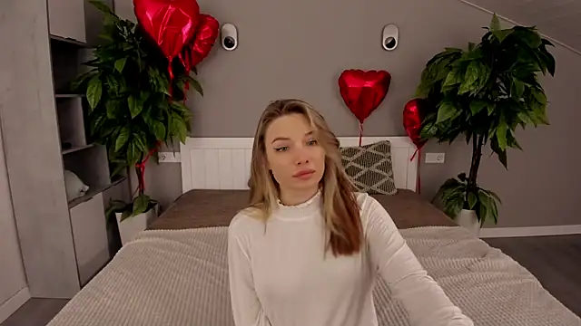 Snapshot of IceDanielles chatting on 03-16-25, 03:17 IceDanielles online show from 03-16-25, 03:17