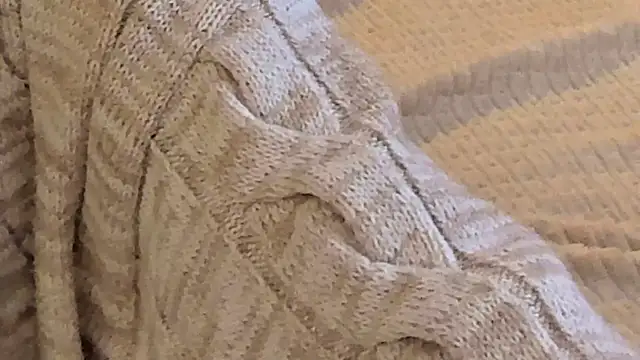 Snapshot of IceDanielles chatting on 10-27-25, 01:37 IceDanielles online show from 10-27-25, 01:37