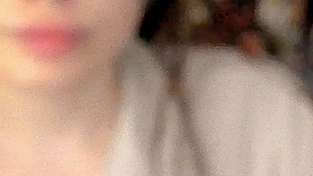 Snapshot of IceDanielles chatting on 11-16-25, 01:39 IceDanielles online show from 11-16-25, 01:39