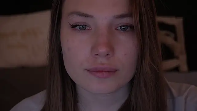 Snapshot of IceDanielles chatting on 11-23-25, 01:22 IceDanielles online show from 11-23-25, 01:22