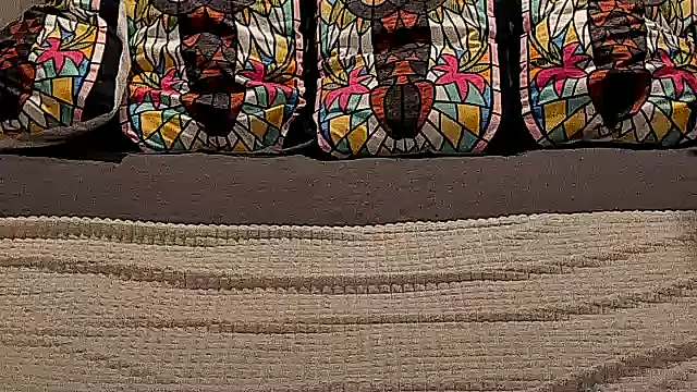 Snapshot of IceDanielles chatting on 11-27-25, 01:35 IceDanielles online show from 11-27-25, 01:35