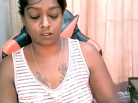 Snapshot of Harl3ysugar4u chatting on 02-27-25, 05:02 Harl3ysugar4u online show from 02-27-25, 05:02