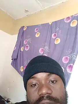 Snapshot of Longblackhardd chatting on 02-10-25, 09:25 Longblackhardd online show from 02-10-25, 09:25