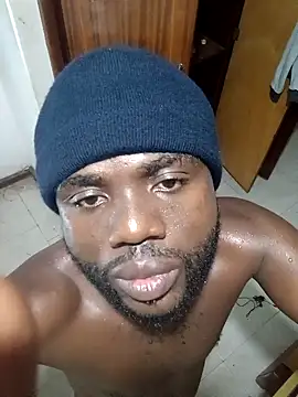 Snapshot of Longblackhardd chatting on 02-14-25, 11:42 Longblackhardd online show from 02-14-25, 11:42