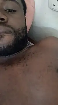 Snapshot of Longblackhardd chatting on 02-16-25, 01:05 Longblackhardd online show from 02-16-25, 01:05