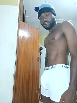 Snapshot of Longblackhardd chatting on 02-25-25, 02:14 Longblackhardd online show from 02-25-25, 02:14