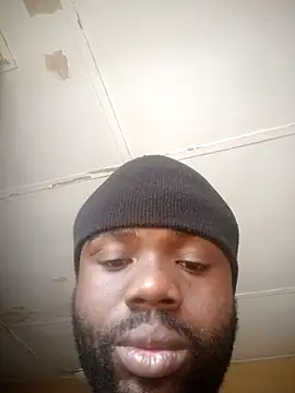 Snapshot of Longblackhardd chatting on 03-03-25, 11:11 Longblackhardd online show from 03-03-25, 11:11