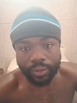 Snapshot of Longblackhardd chatting on 03-10-25, 09:32 Longblackhardd online show from 03-10-25, 09:32