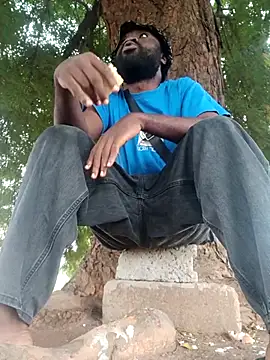 Snapshot of Longblackhardd chatting on 09-12-25, 07:30 Longblackhardd online show from 09-12-25, 07:30