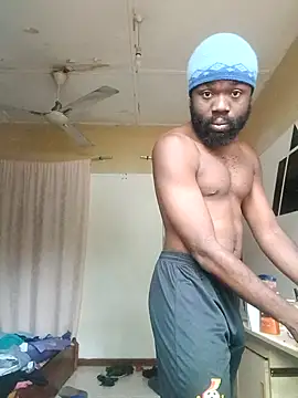 Snapshot of Longblackhardd chatting on 09-13-25, 07:41 Longblackhardd online show from 09-13-25, 07:41