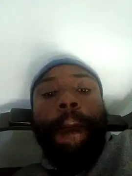 Snapshot of Longblackhardd chatting on 09-14-25, 03:38 Longblackhardd online show from 09-14-25, 03:38