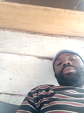 Snapshot of Longblackhardd chatting on 09-15-25, 11:43 Longblackhardd online show from 09-15-25, 11:43