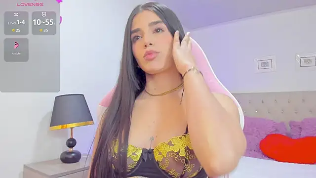 Snapshot of carlaperez_ chatting on 10-08-25, 01:25 carlaperez online show from 10-08-25, 01:25