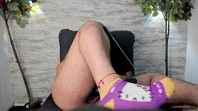 Snapshot of Celeste_Mcs_ chatting on 01-04-25, 03:29 Celeste Mcs  online show from 01-04-25, 03:29