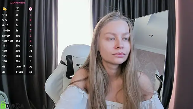 Snapshot of Polumna_cute chatting on 11-27-25, 01:24 Polumna cute online show from 11-27-25, 01:24