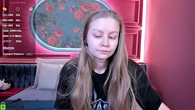 Snapshot of Polumna_cute chatting on 02-12-26, 01:50 Polumna cute online show from 02-12-26, 01:50