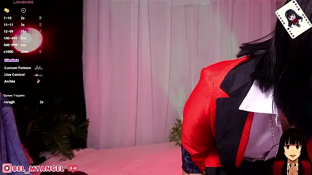 Snapshot of Bella-Franco chatting on 02-25-26, 02:05 Bella-Franco online show from 02-25-26, 02:05