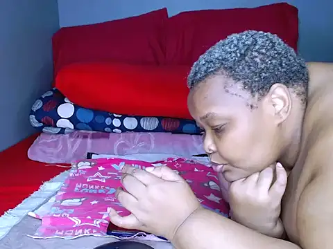 fatafricanqueen online show from 04-16-26, 07:14