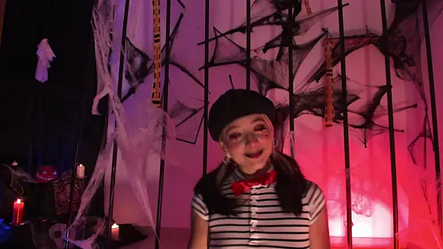 Snapshot of penny_sweett_ chatting on 10-11-25, 12:21 penny sweett online show from 10-11-25, 12:21