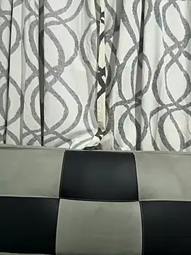 ZUCAAT online show from 02-25-25, 02:47