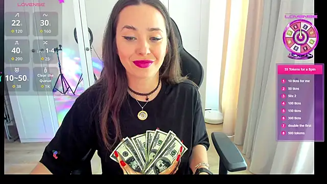 Snapshot of PlayfulGoddess chatting on 06-10-26, 10:47 PlayfulGoddess online show from 06-10-26, 10:47