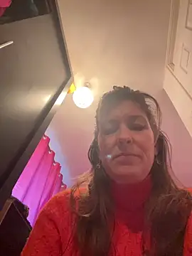 Lwhite1 online show from 01-18-25, 03:49