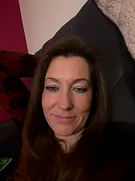 Lwhite1 online show from 11-21-25, 04:27