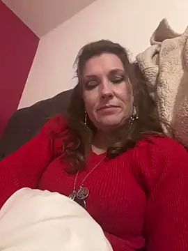 Lwhite1 online show from 12-23-25, 01:03