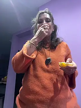 Lwhite1 online show from 02-17-26, 04:57