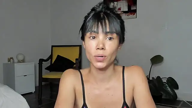 AnaHenao online show from 03-08-26, 12:30