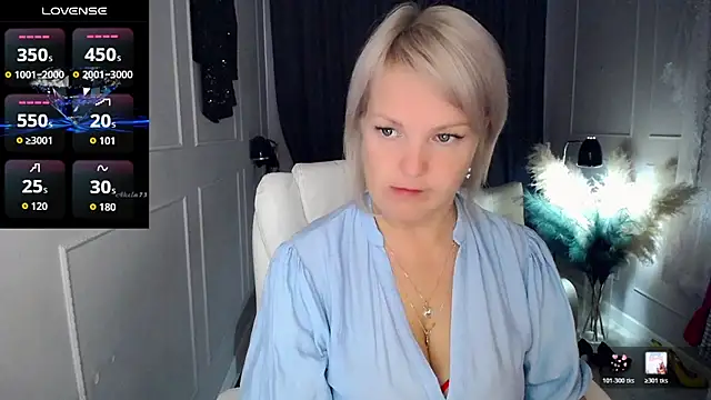 Snapshot of Juarnea chatting on 05-09-26, 10:20 Juarnea online show from 05-09-26, 10:20