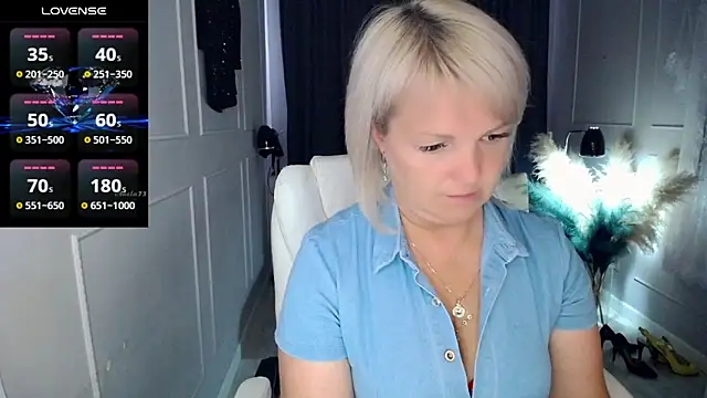 Snapshot of Juarnea chatting on 05-27-26, 09:50 Juarnea online show from 05-27-26, 09:50