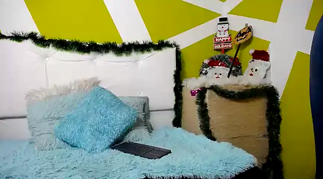 Snapshot of merlinaadams_ chatting on 12-28-24, 04:30 merlinaadams online show from 12-28-24, 04:30