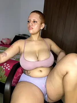 Snapshot of Charlotee_ chatting on 09-13-25, 11:15 Charlotee  online show from 09-13-25, 11:15