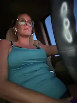 vixendoll87 online show from 03-11-25, 12:00