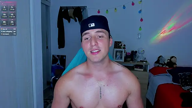 Snapshot of liam_oficial02 chatting on 01-14-25, 06:13 liam oficial02 online show from 01-14-25, 06:13