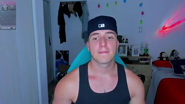 Snapshot of liam_oficial02 chatting on 01-24-25, 06:35 liam oficial02 online show from 01-24-25, 06:35