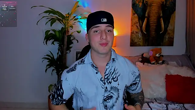 Snapshot of liam_oficial02 chatting on 02-23-25, 02:18 liam oficial02 online show from 02-23-25, 02:18