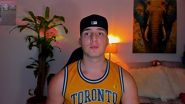 Snapshot of liam_oficial02 chatting on 02-28-25, 04:21 liam oficial02 online show from 02-28-25, 04:21