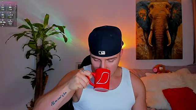 Snapshot of liam_oficial02 chatting on 03-08-25, 04:45 liam oficial02 online show from 03-08-25, 04:45