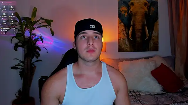 Snapshot of liam_oficial02 chatting on 03-18-25, 07:41 liam oficial02 online show from 03-18-25, 07:41