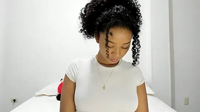 avellanatammy online show from 12-11-24, 03:24