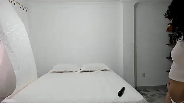 avellanatammy online show from 12-13-24, 09:09