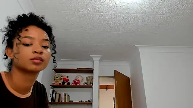 avellanatammy online show from 02-03-25, 01:40