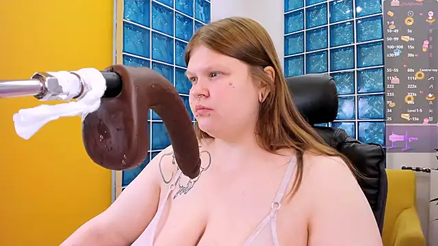 AuroraDemoni online show from 03-08-25, 06:54